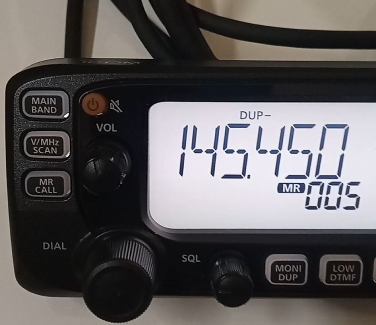 Part of front panel of ICOM 2730